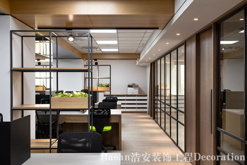 湖南華西公司工貿(mào)辦公室裝修設(shè)計(jì)效果圖